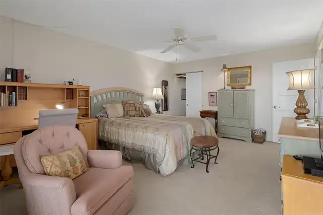 Listing Photo 22