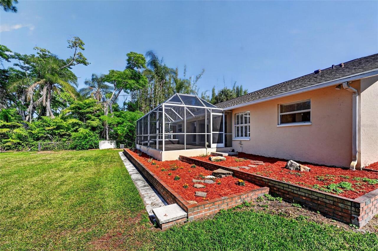 Listing Photo 42