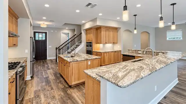 Listing Photo 7