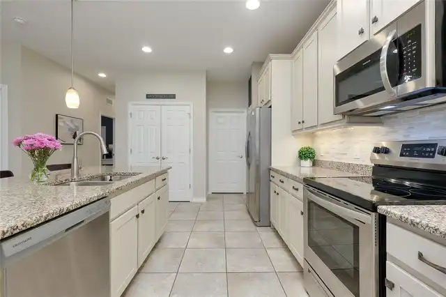 Listing Photo 23