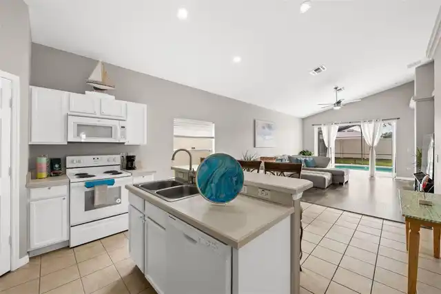 Listing Photo 19