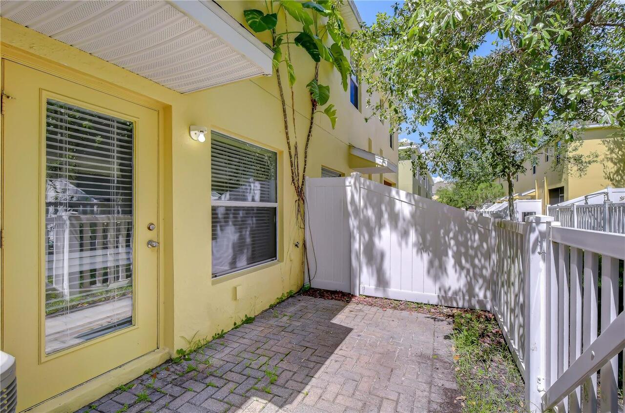 Listing Photo 8