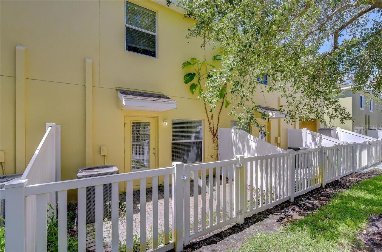 Listing Photo 10