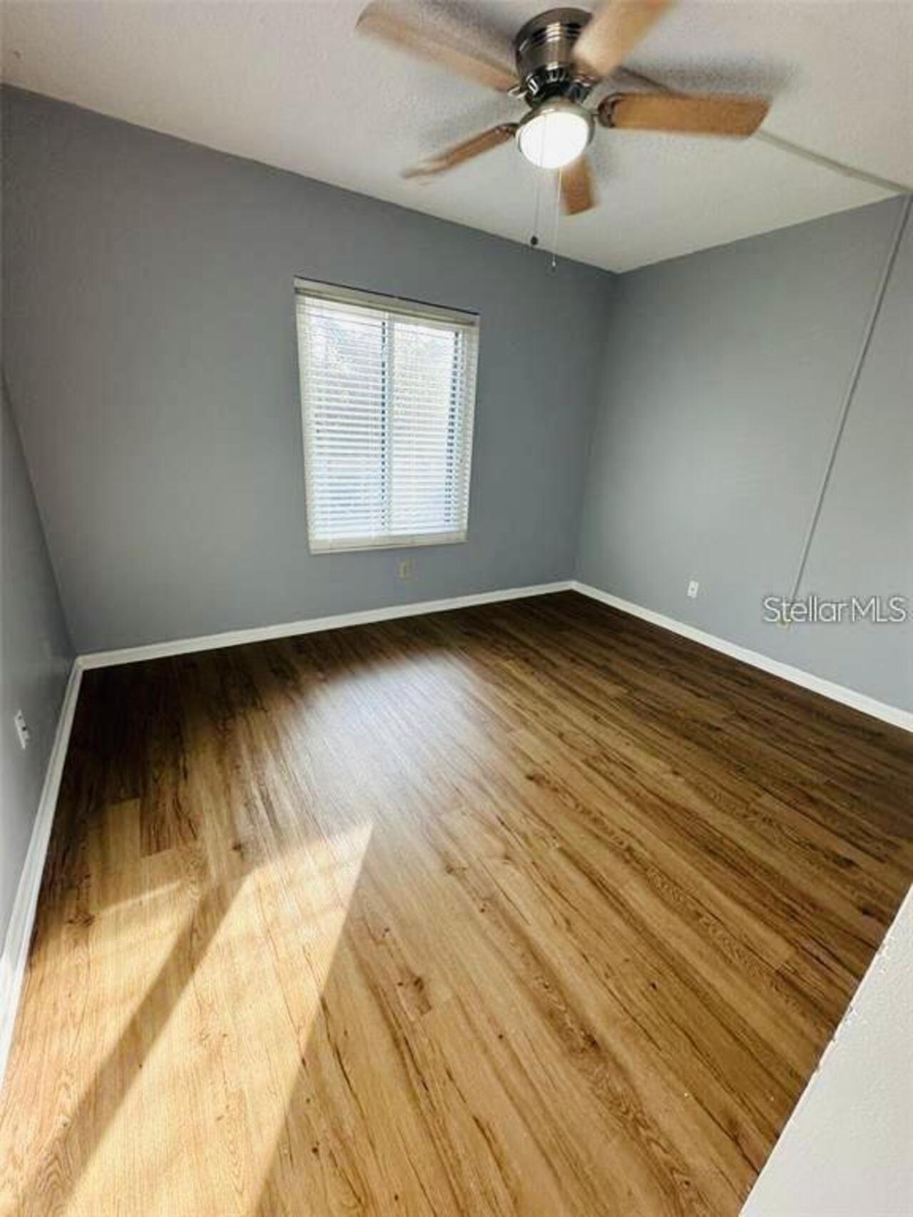Listing Photo 9