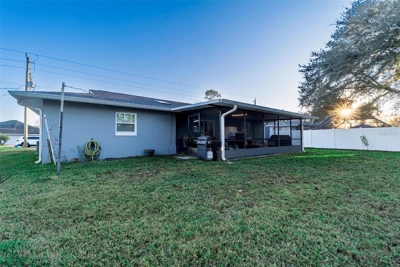 Listing Photo 16