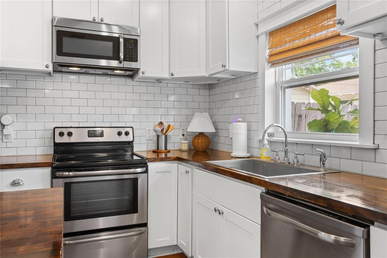 Listing Photo 14