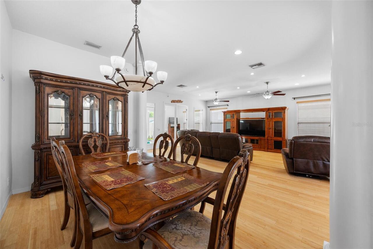 Listing Photo 12