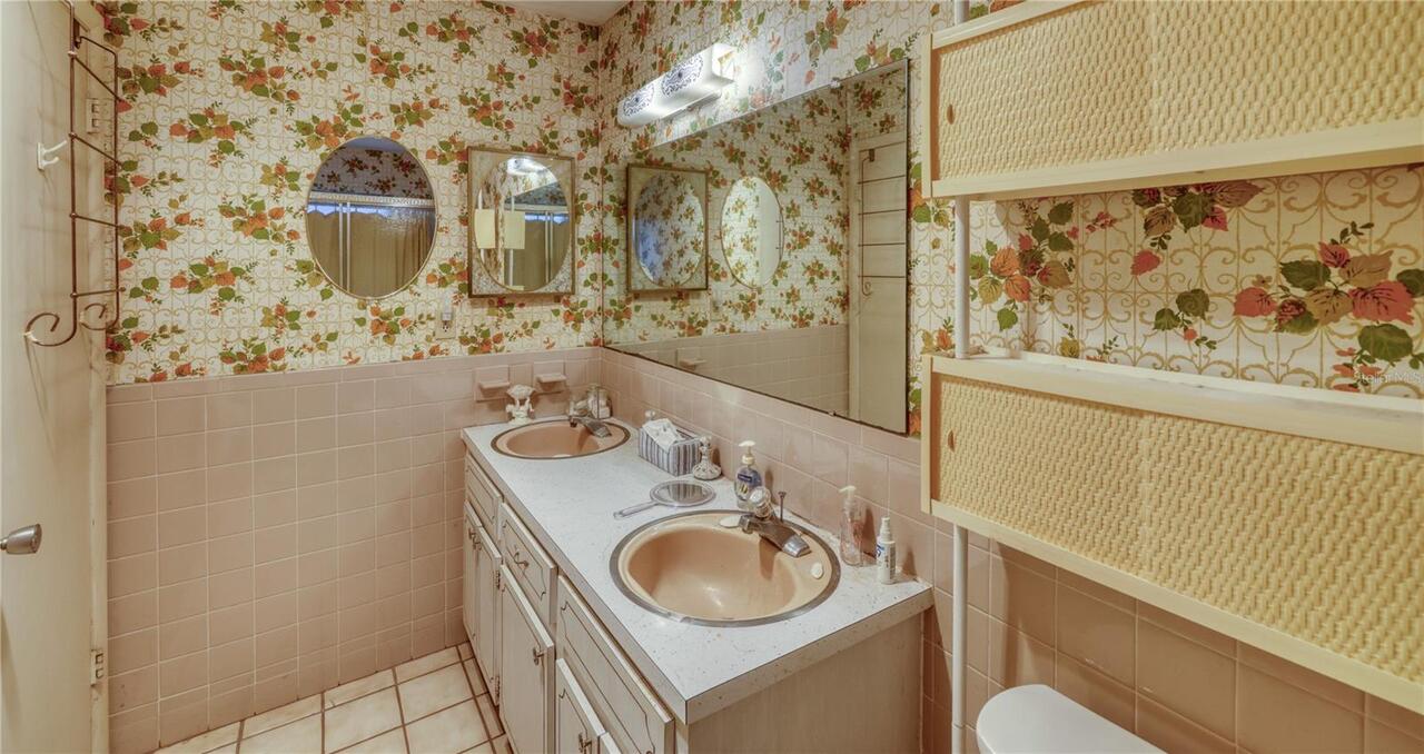 Listing Photo 12