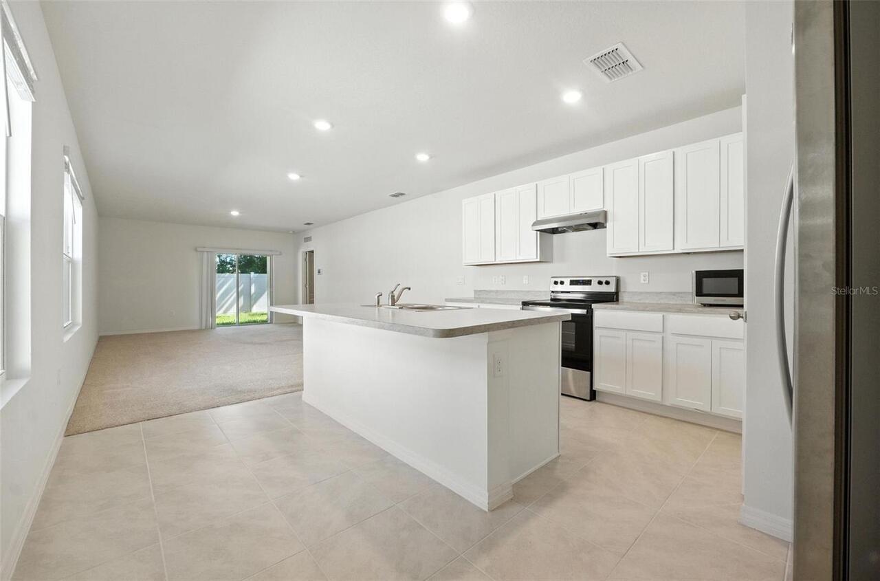 Listing Photo 14