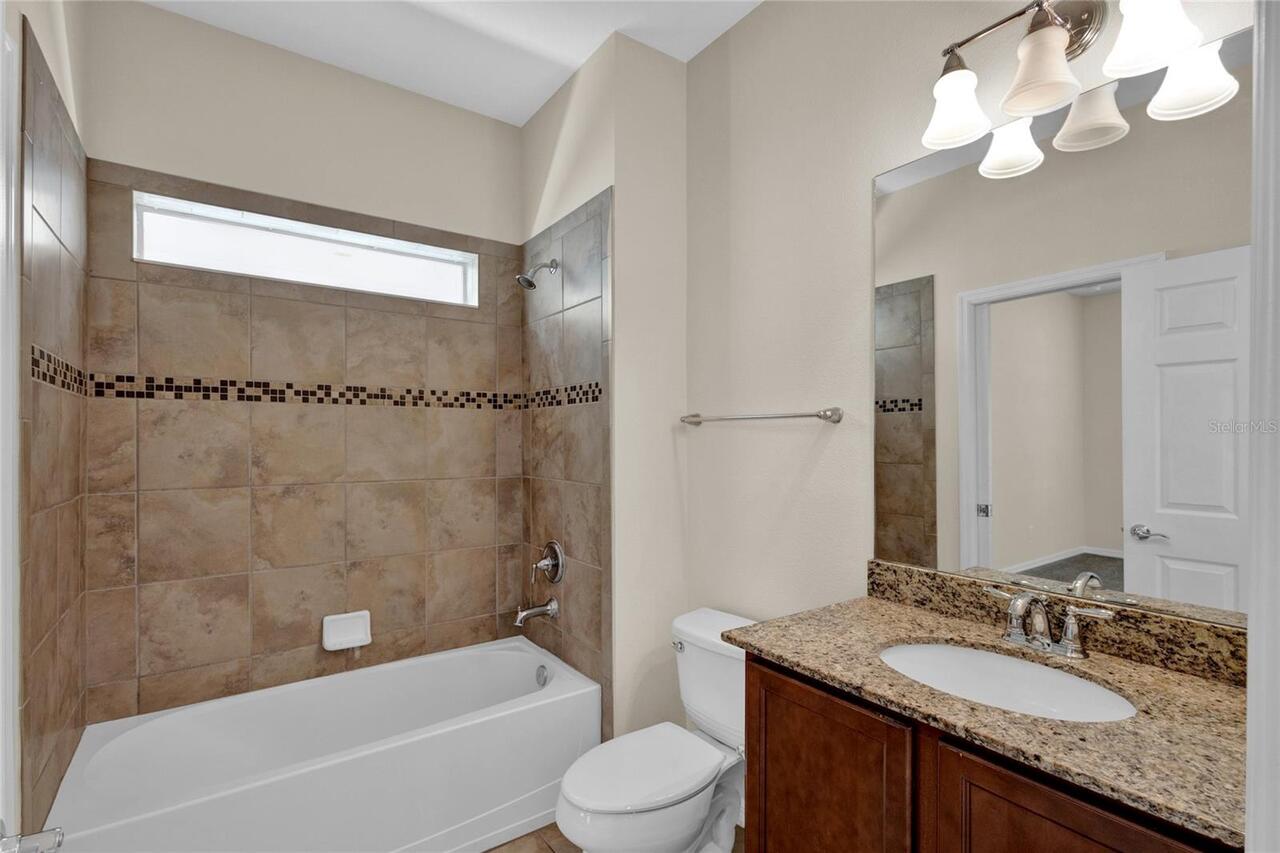 Listing Photo 14