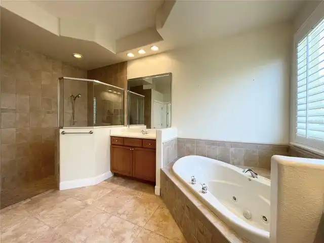 Listing Photo 20