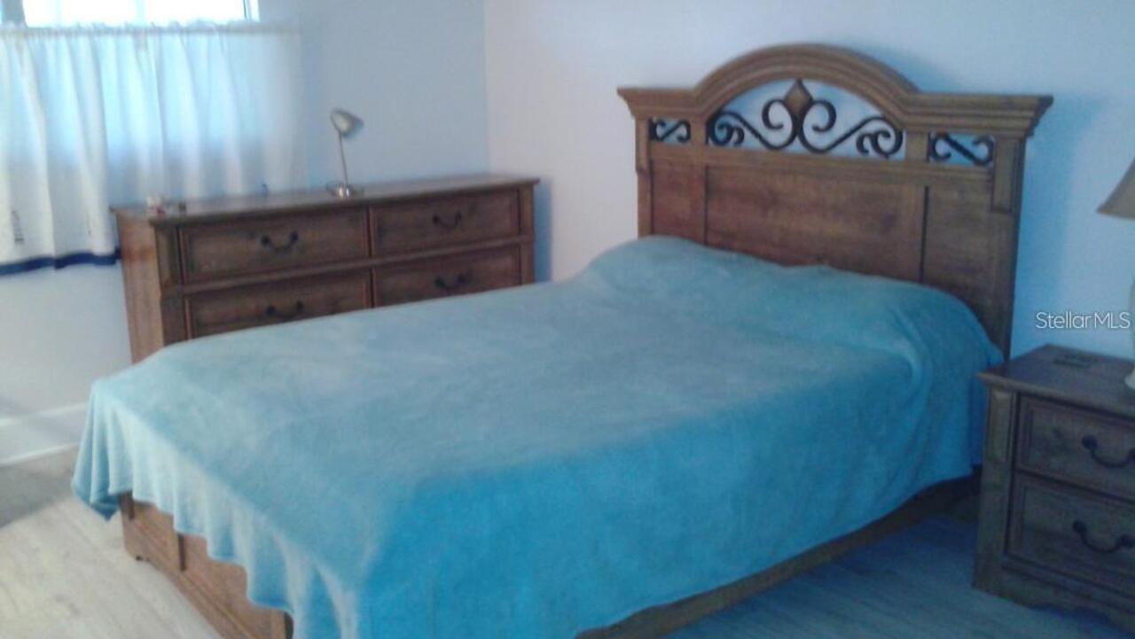 Listing Photo 10