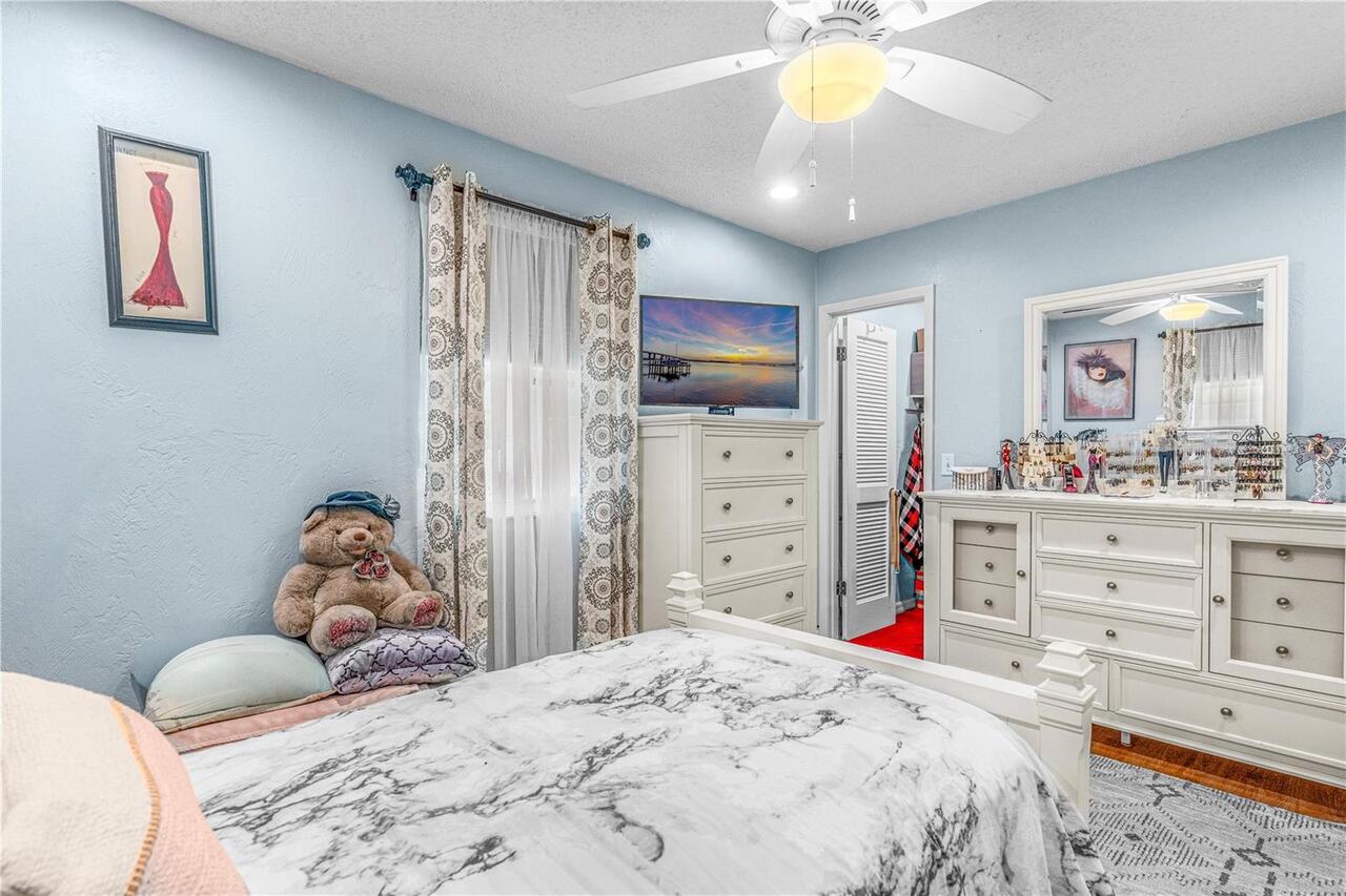 Listing Photo 15