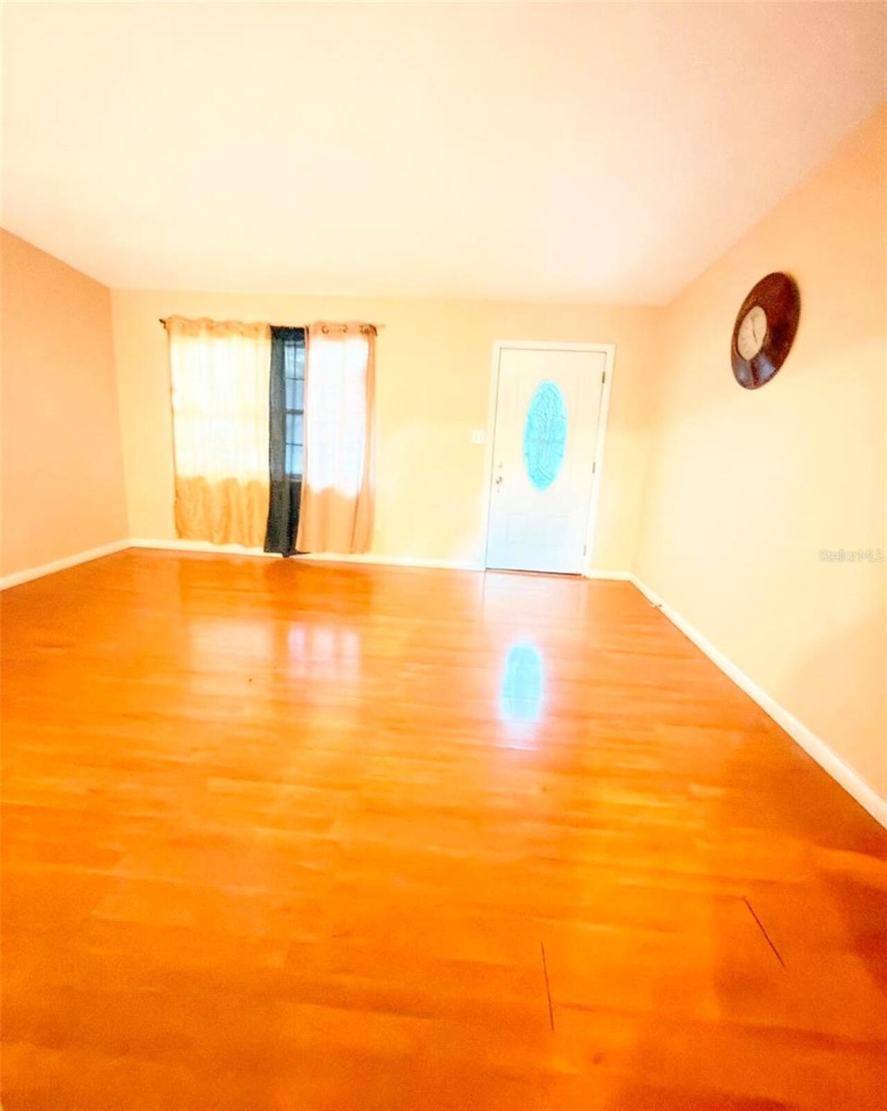 Listing Photo 7