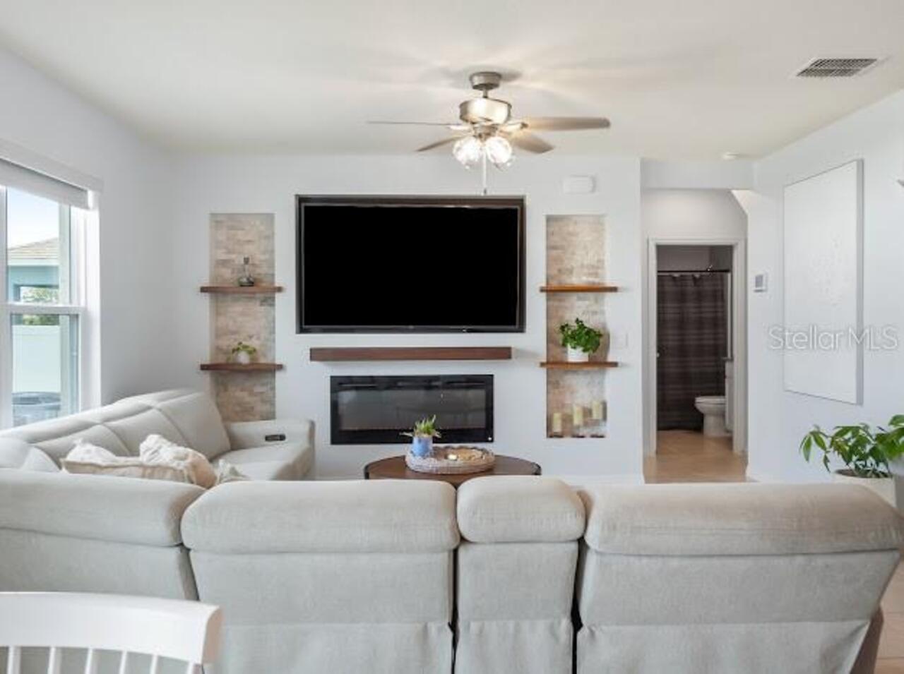 Listing Photo 8
