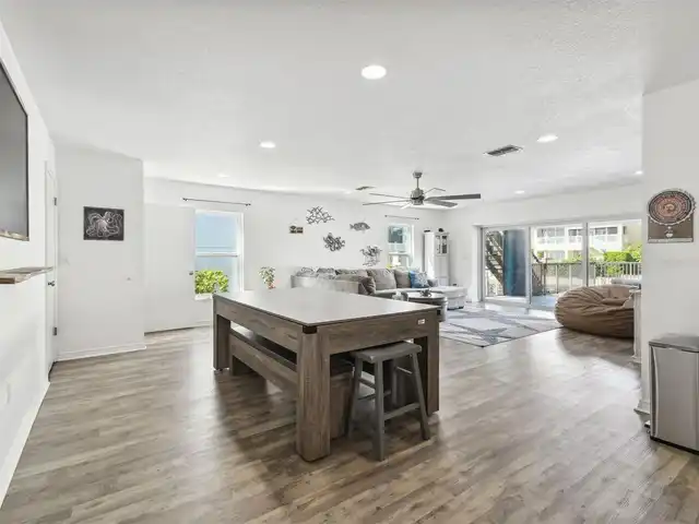 Listing Photo 43