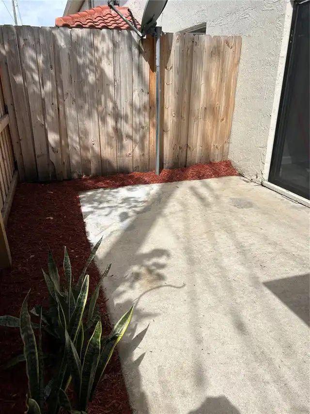 Listing Photo 10