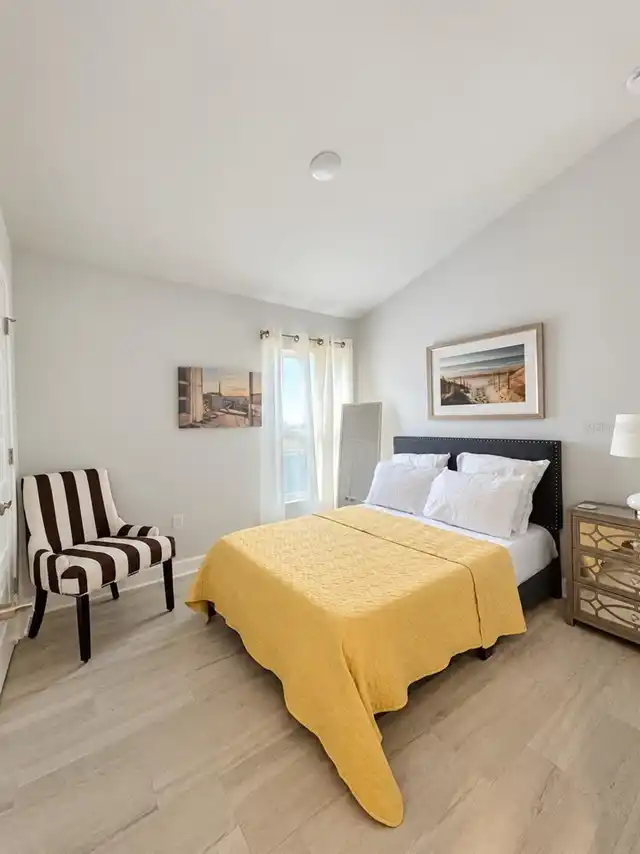 Listing Photo 17