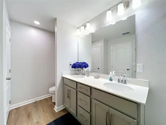 Listing Photo 13