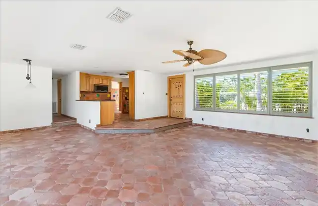 Listing Photo 29