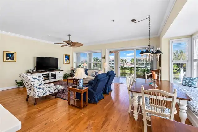 Listing Photo 7