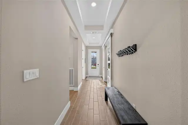 Listing Photo 12