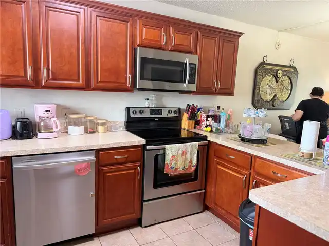 Listing Photo 7