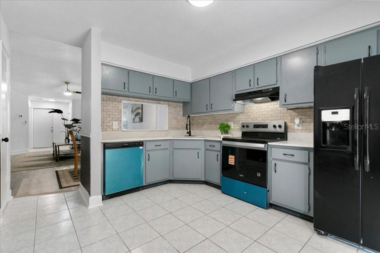 Listing Photo 12