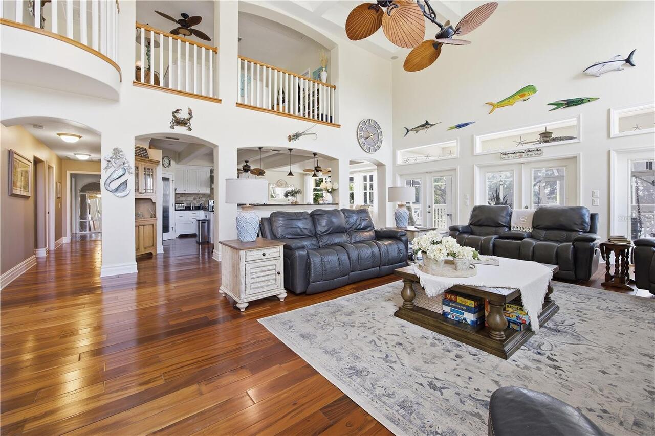 Listing Photo 12