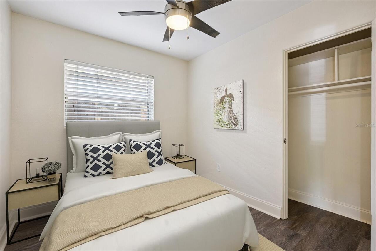 Listing Photo 12