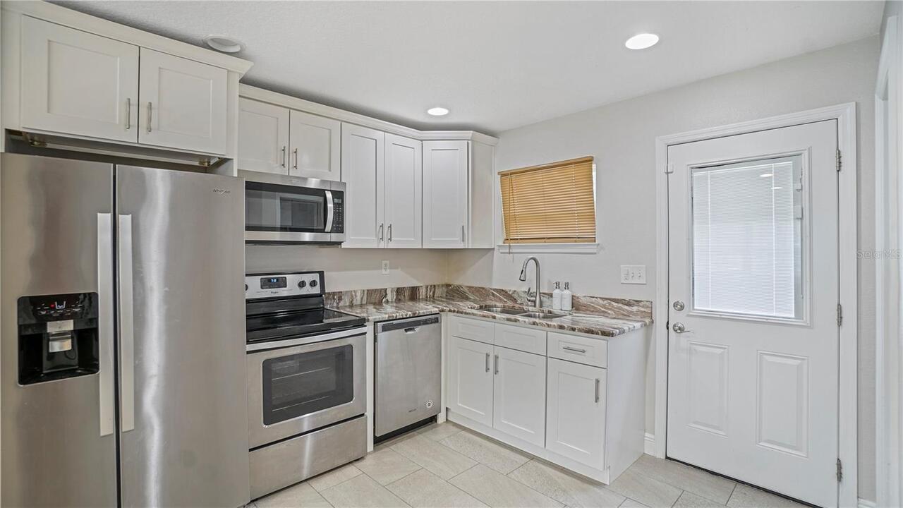 Listing Photo 10