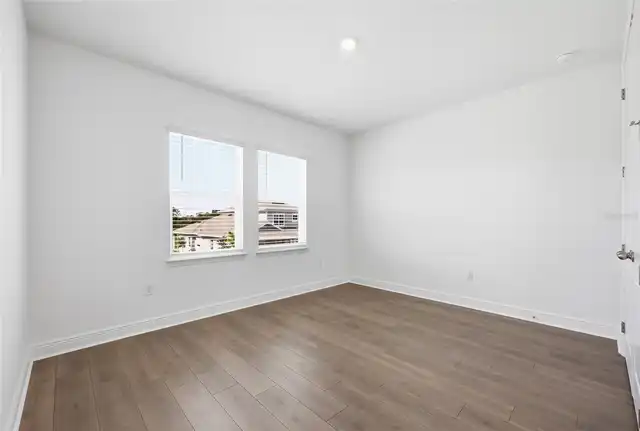 Listing Photo 31