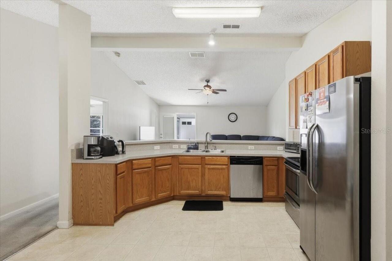 Listing Photo 10