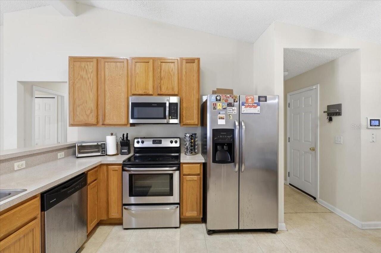 Listing Photo 11