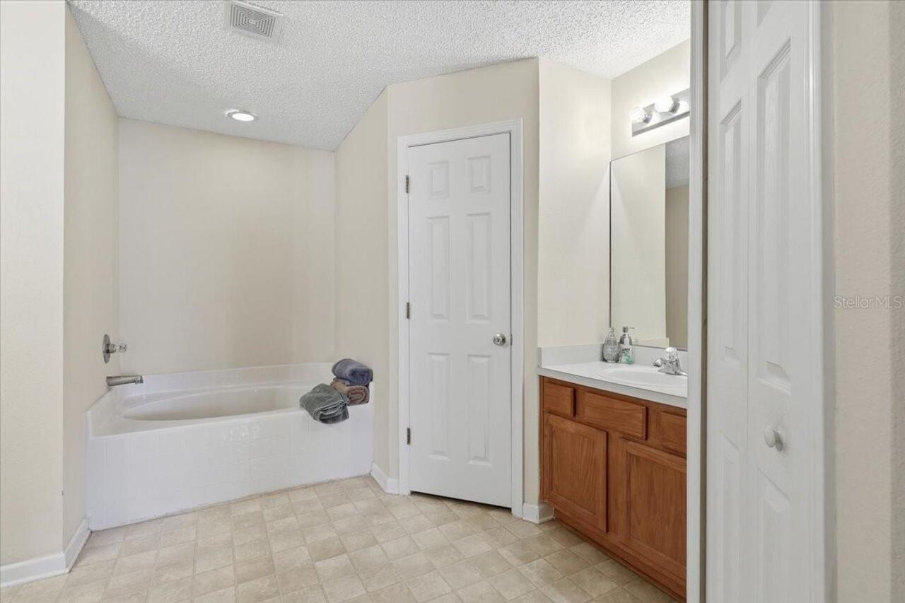 Listing Photo 20