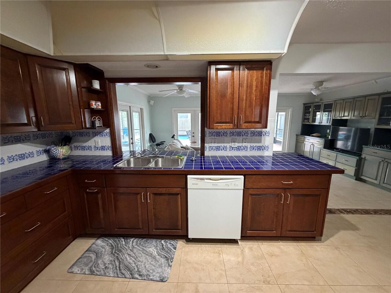Listing Photo 8