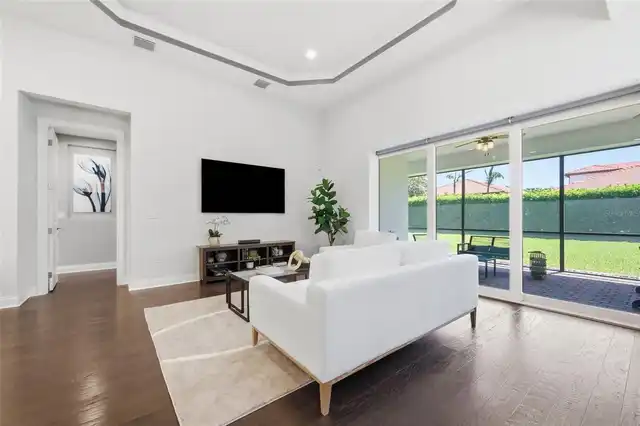 Listing Photo 15