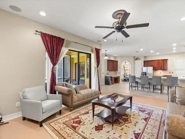 Listing Photo 17