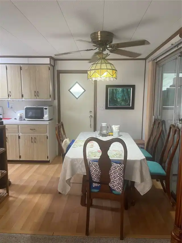 Listing Photo 8