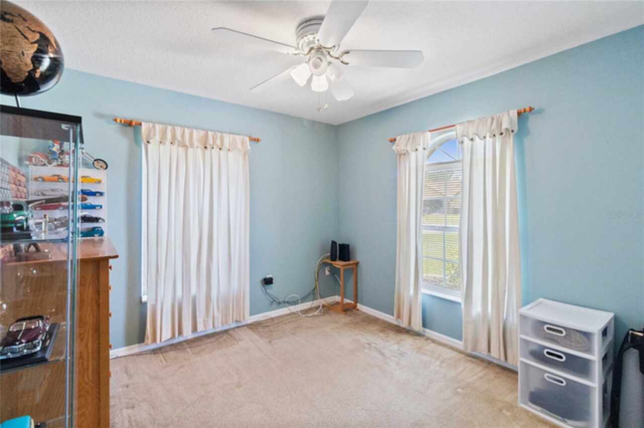 Listing Photo 16
