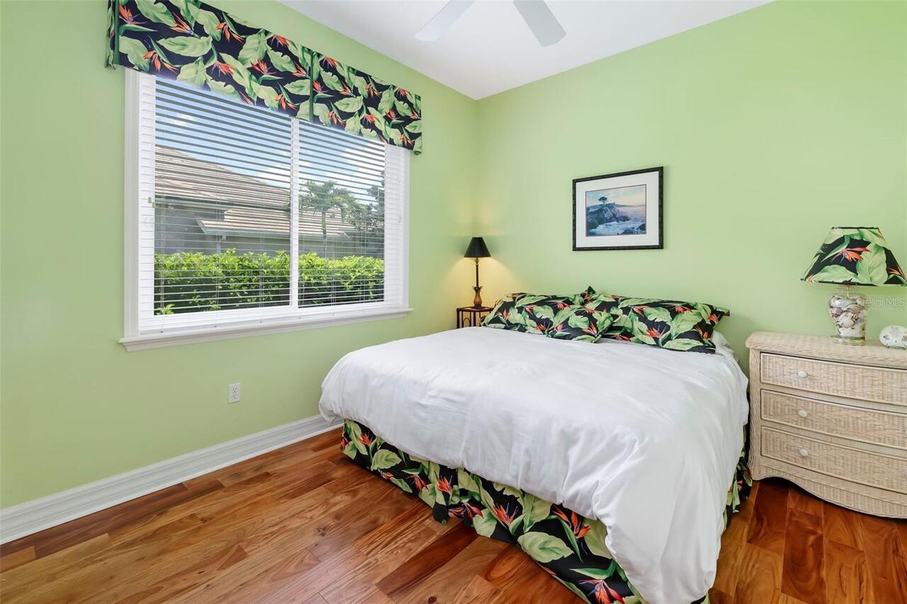 Listing Photo 14