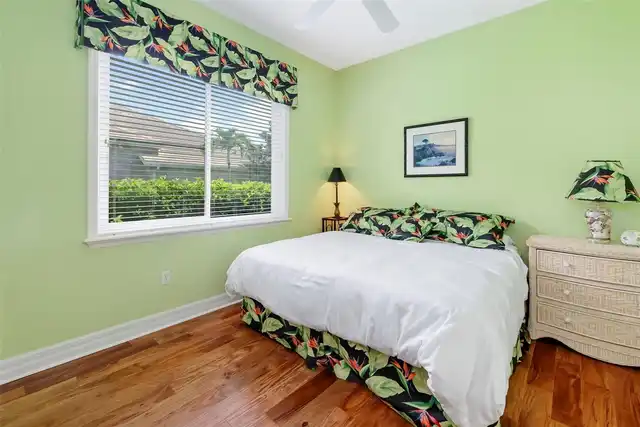 Listing Photo 14