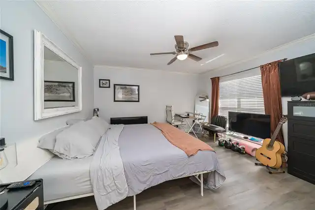 Listing Photo 15