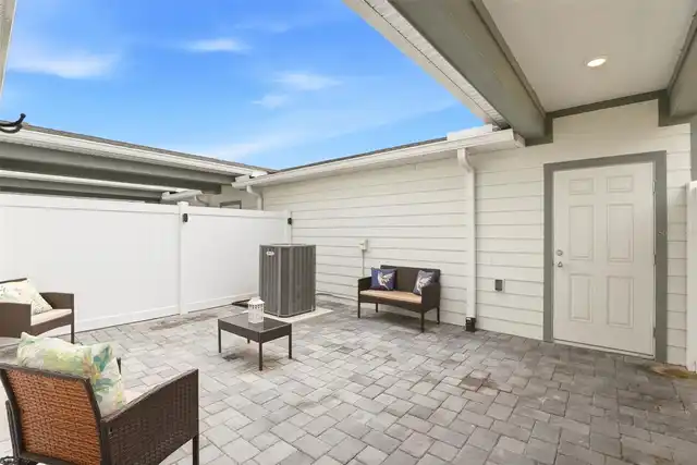 Listing Photo 19