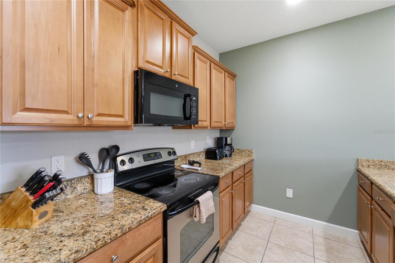 Listing Photo 12
