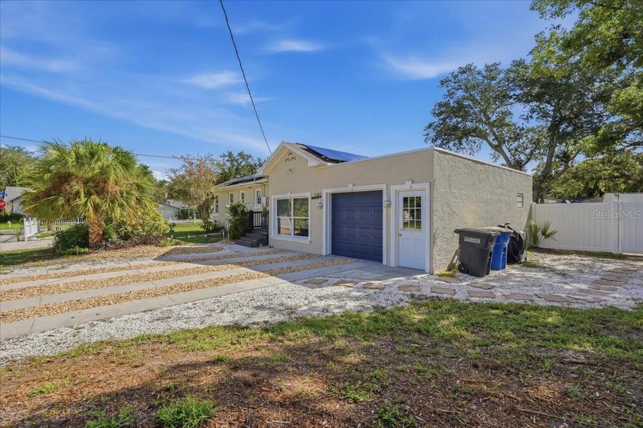 Listing Photo 8