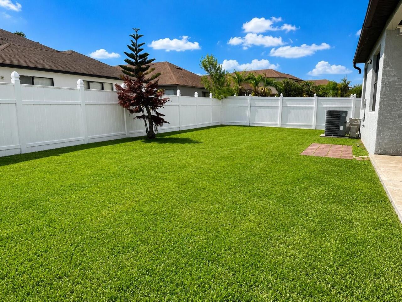 Listing Photo 11
