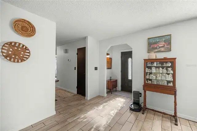 Listing Photo 20