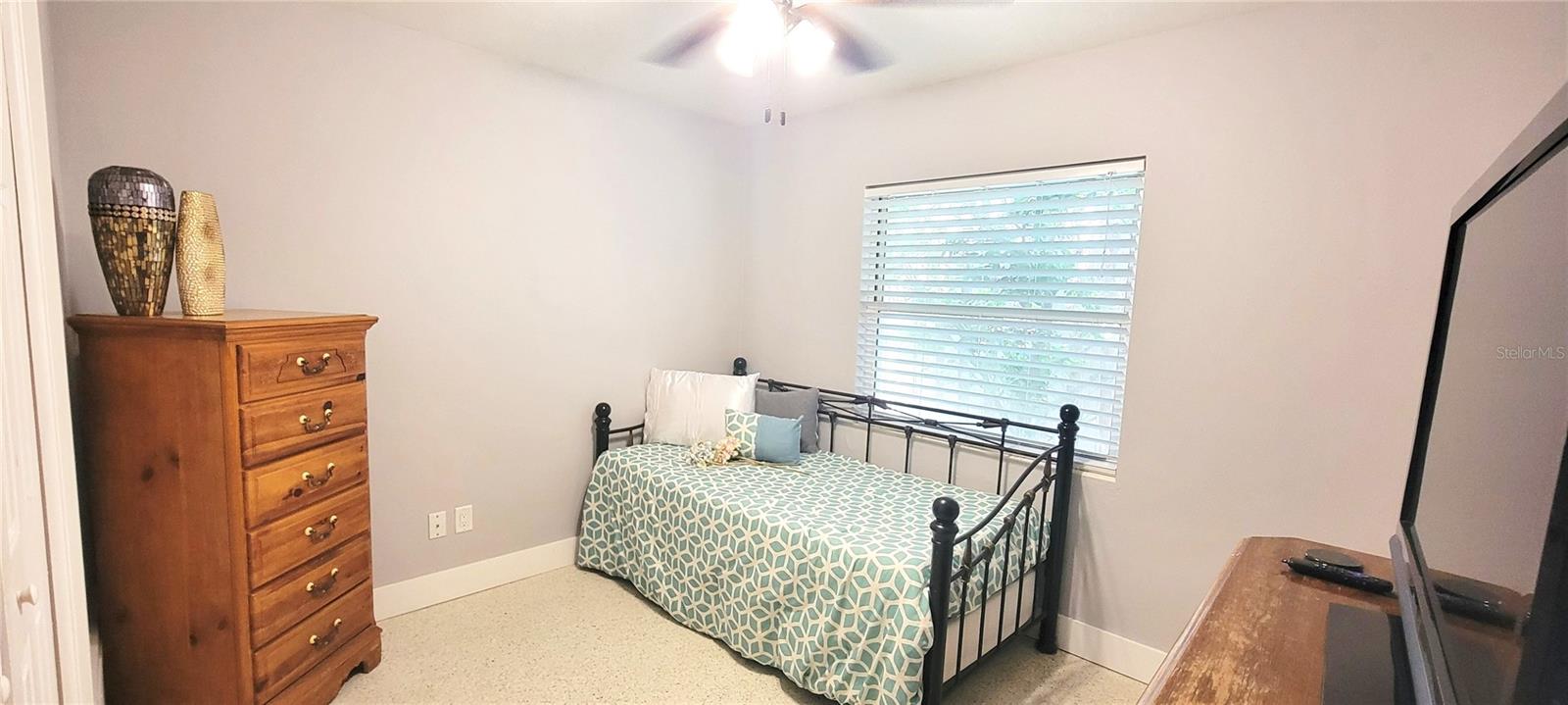 Listing Photo 14