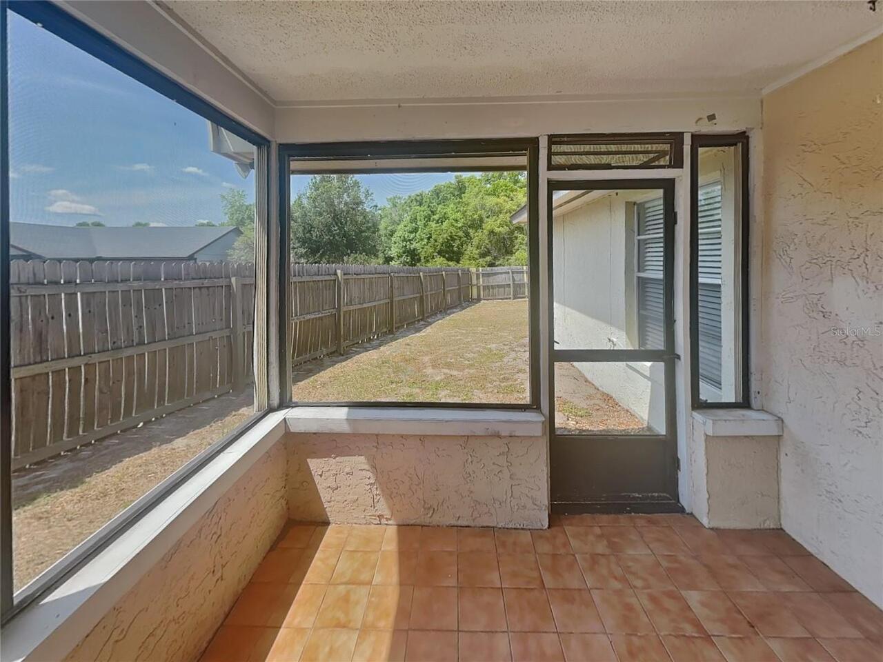 Listing Photo 14